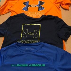 Boys youth large under armour shirts